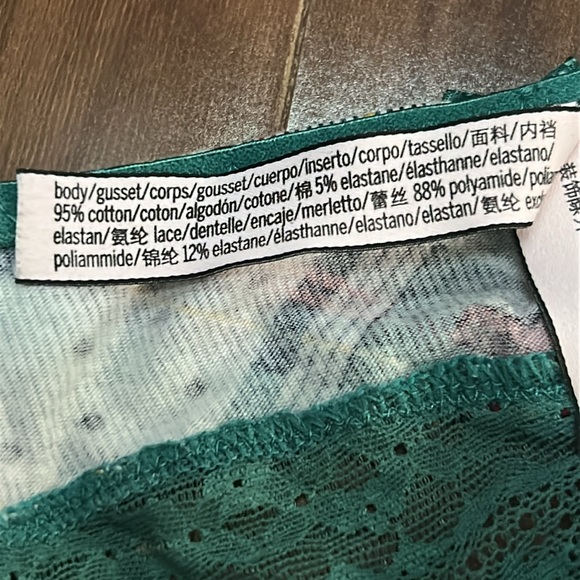 Large Victoria’s Secret lace back Hiphugger plaid panty - Picture 5 of 6